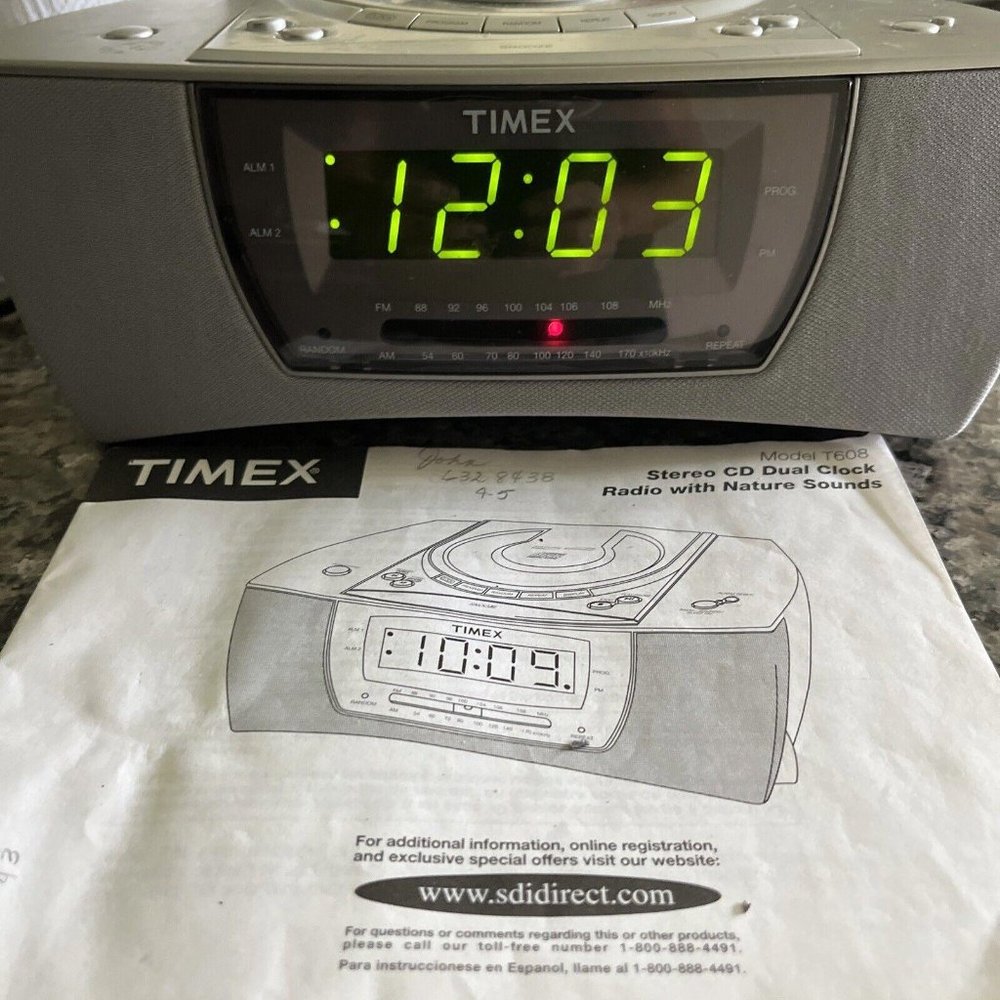 Timex Stereo CD Dual Clock Radio With Nature Sounds Model T608 CD doesn't work.